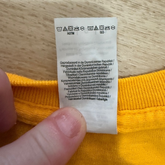 Gildan Slave Haven Graphic Tee Yellow Regular Fit - Picture 7 of 7